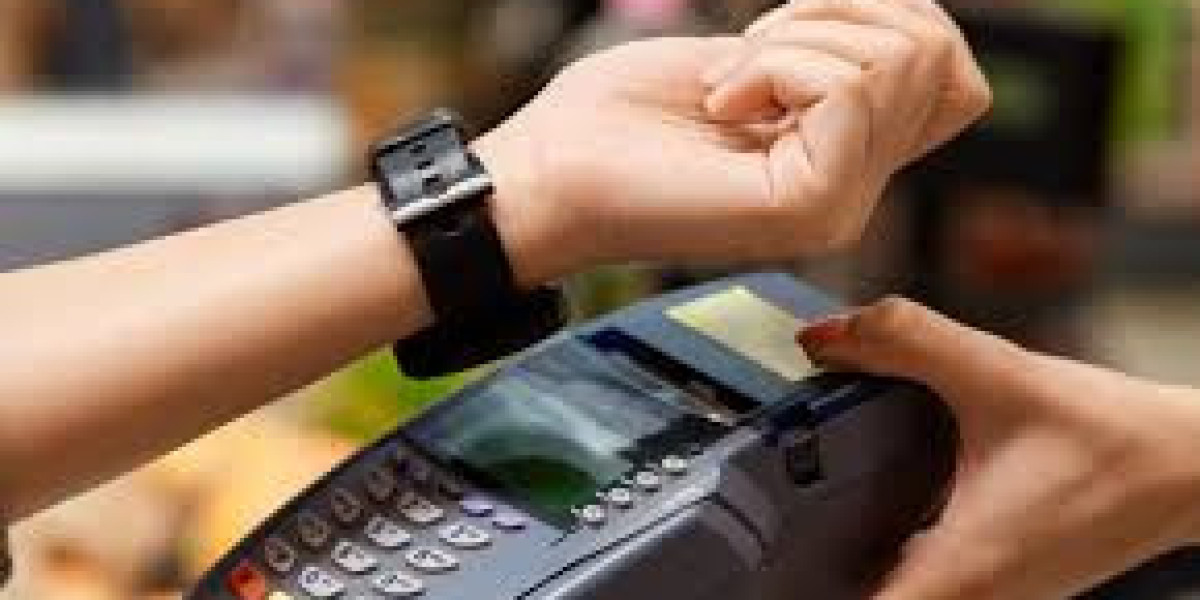 Global Demand for Sophisticated Wearable Payment Device Technology in Modern Retail